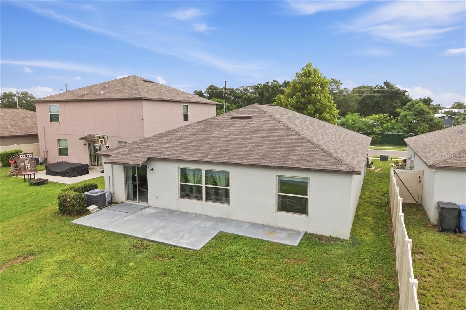 1423 GOLDEN GLOW DR