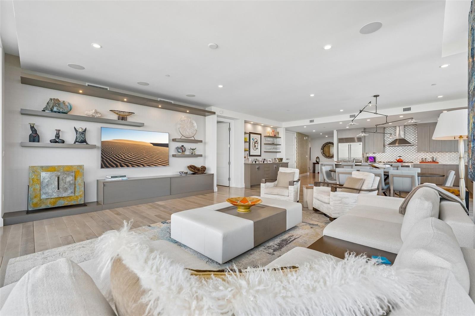 3401 BAYSHORE BLVD #1204