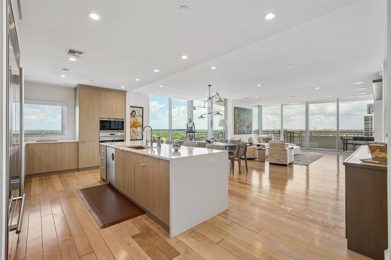 3401 BAYSHORE BLVD #1204