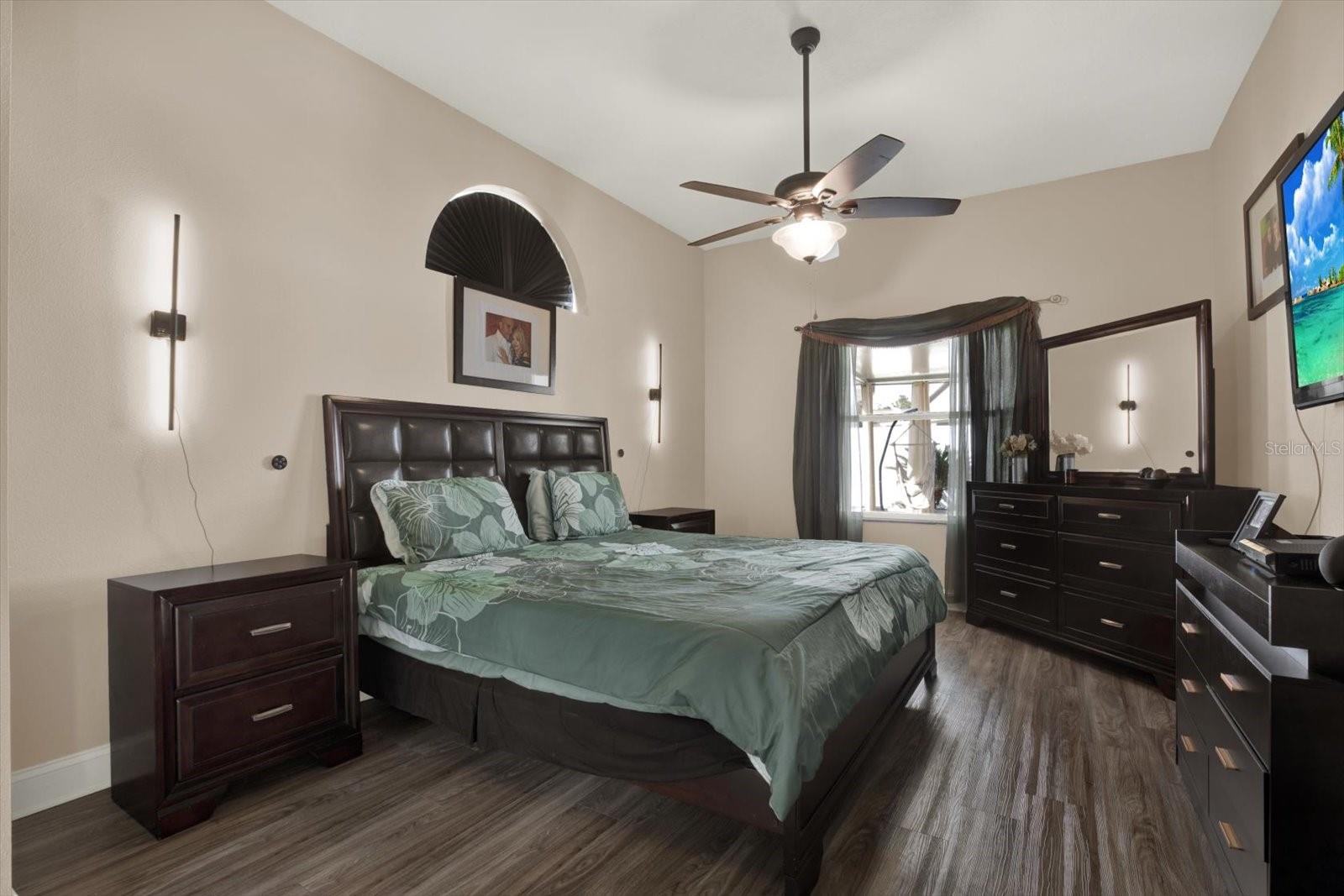 9656 FOX HEARST RD