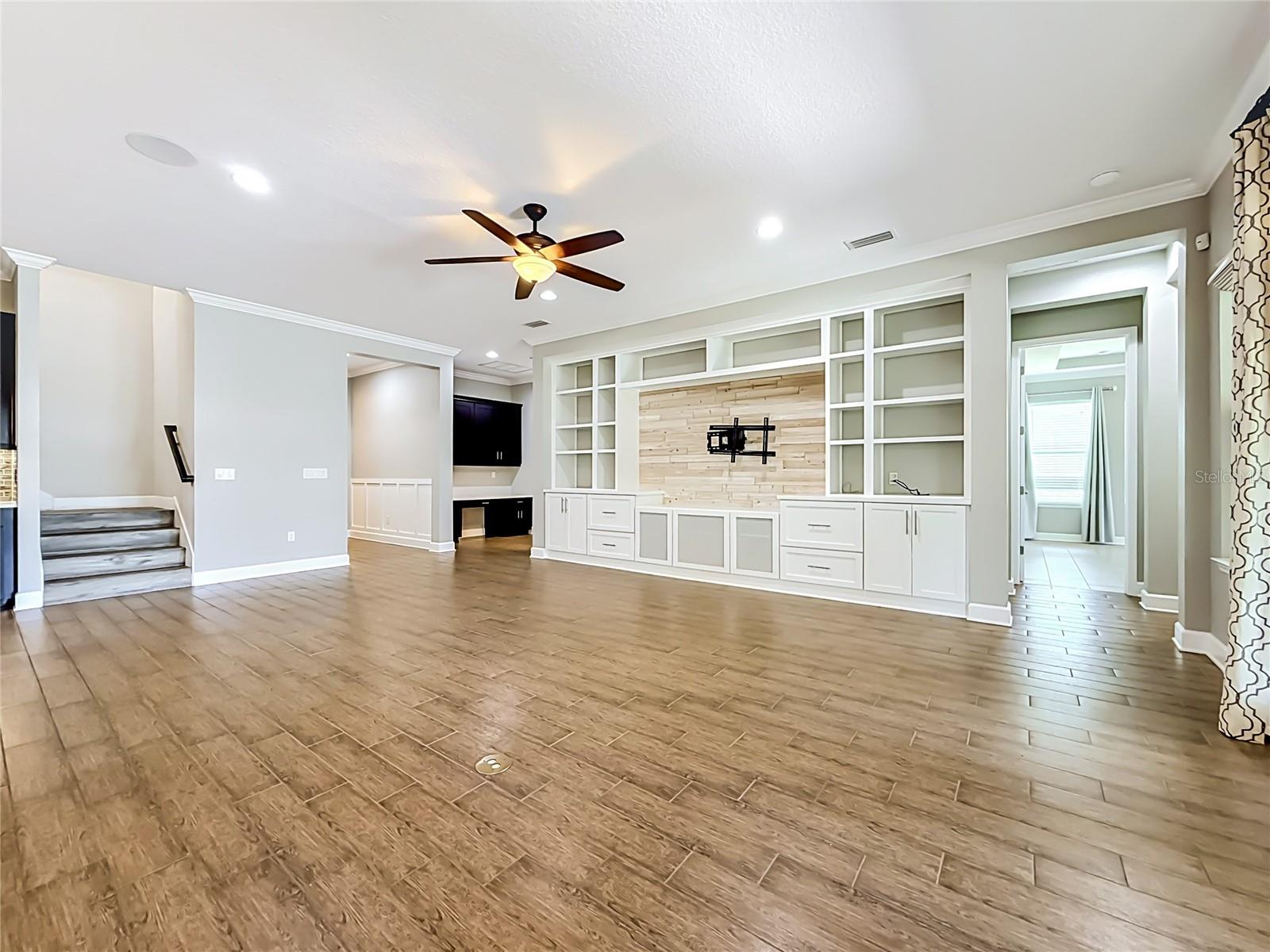 1107 ISOBEL RESERVE LN