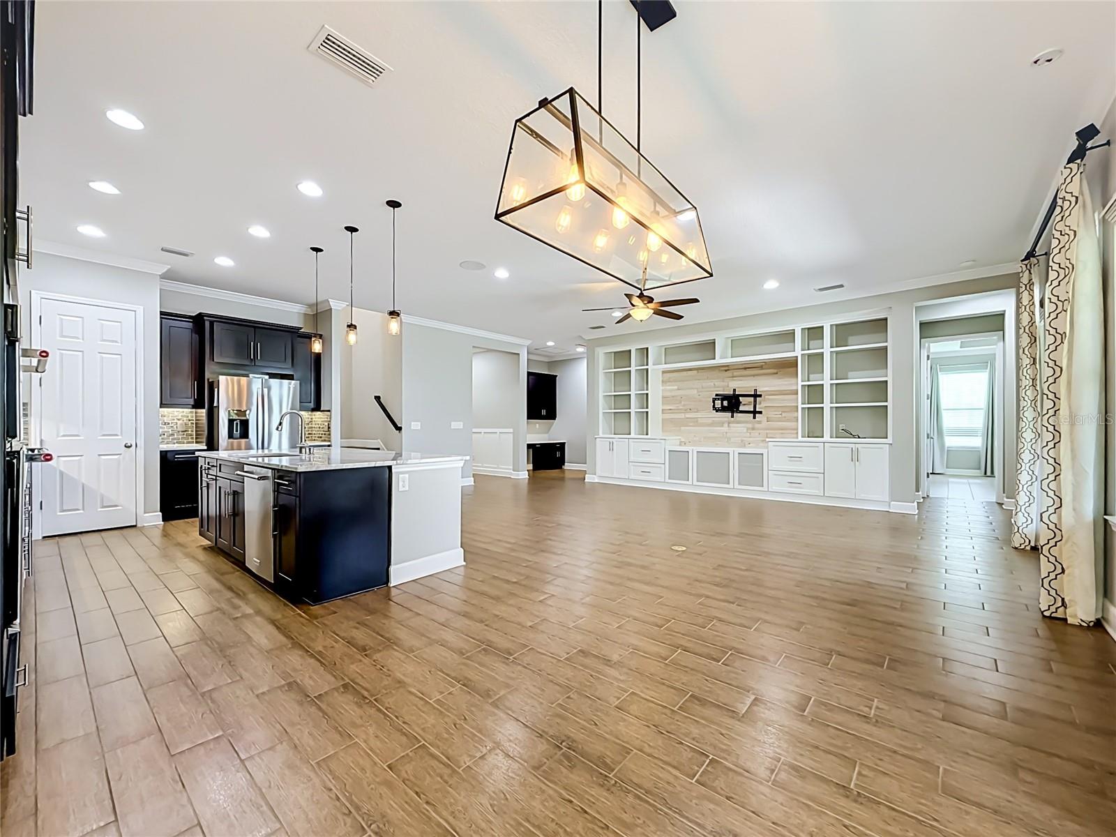 1107 ISOBEL RESERVE LN