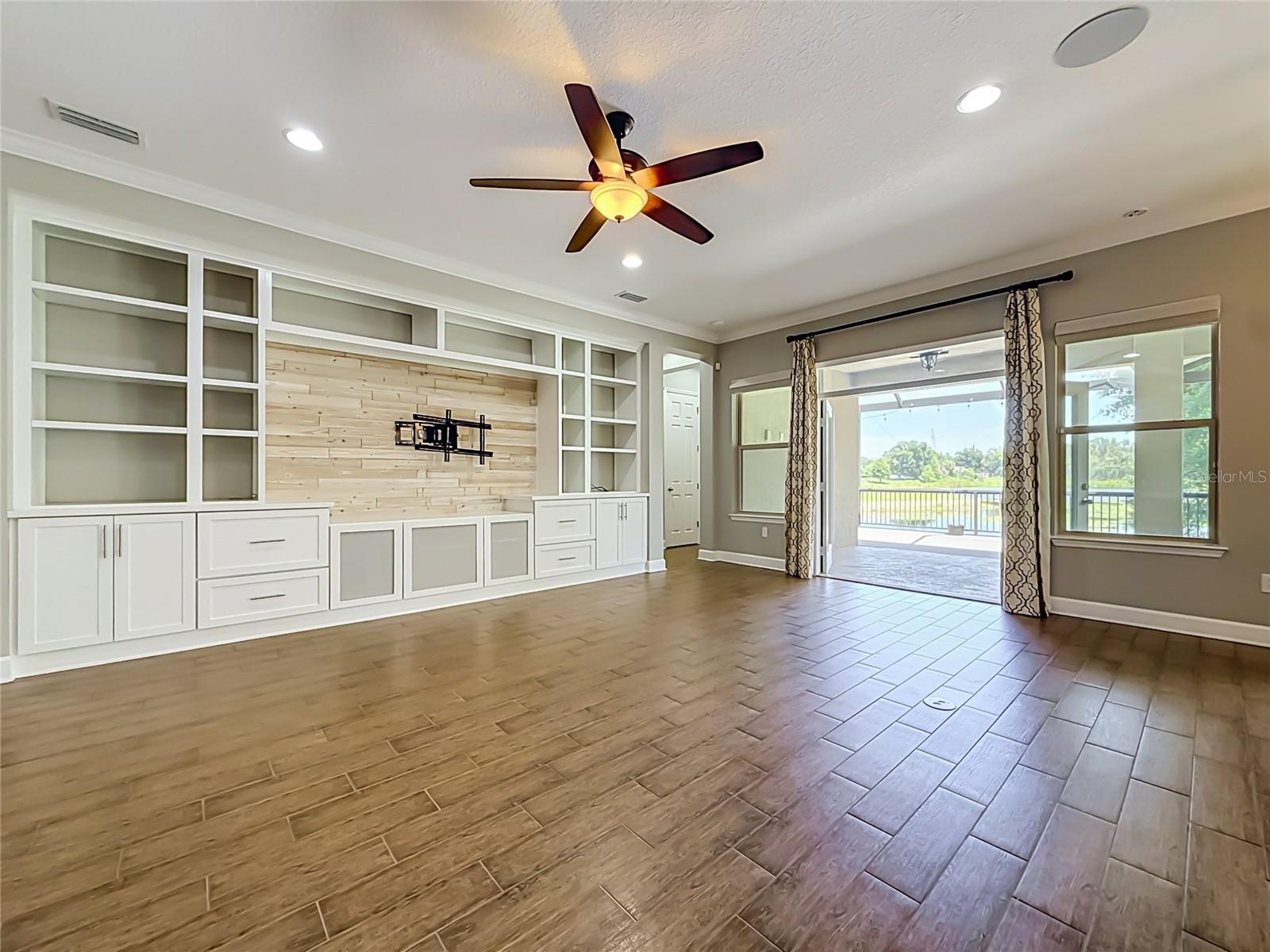 1107 ISOBEL RESERVE LN