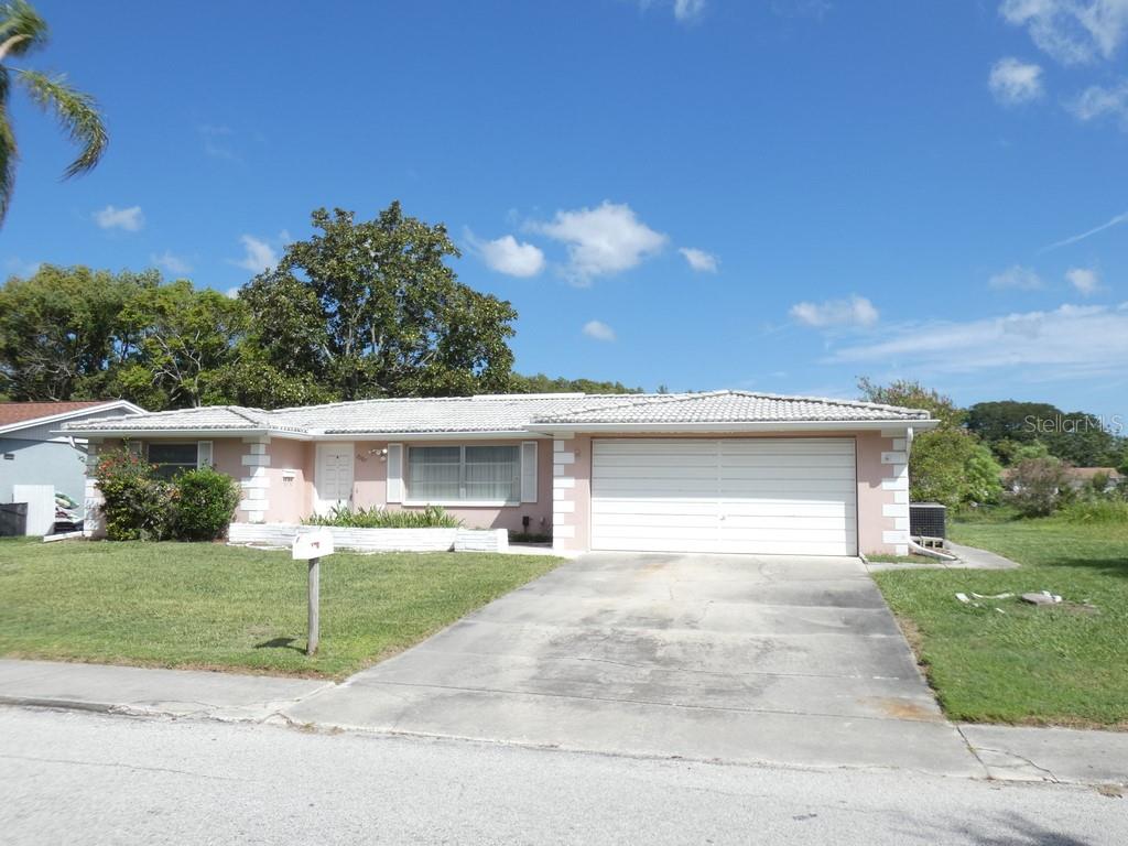 7207 ASHWOOD DR