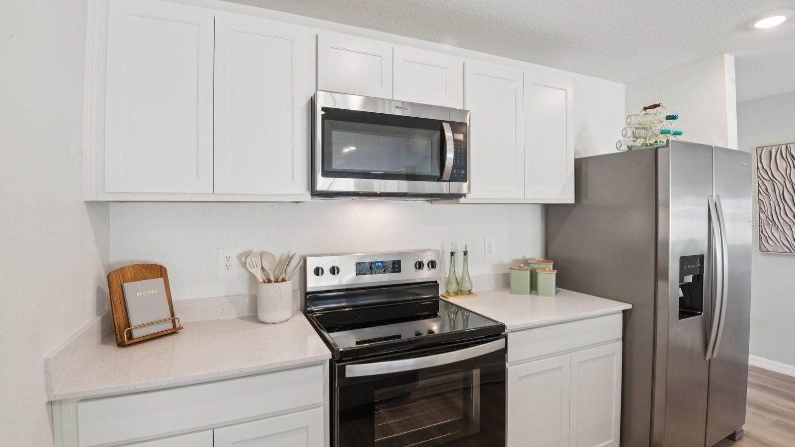 12043 ISLE ROYALE DR