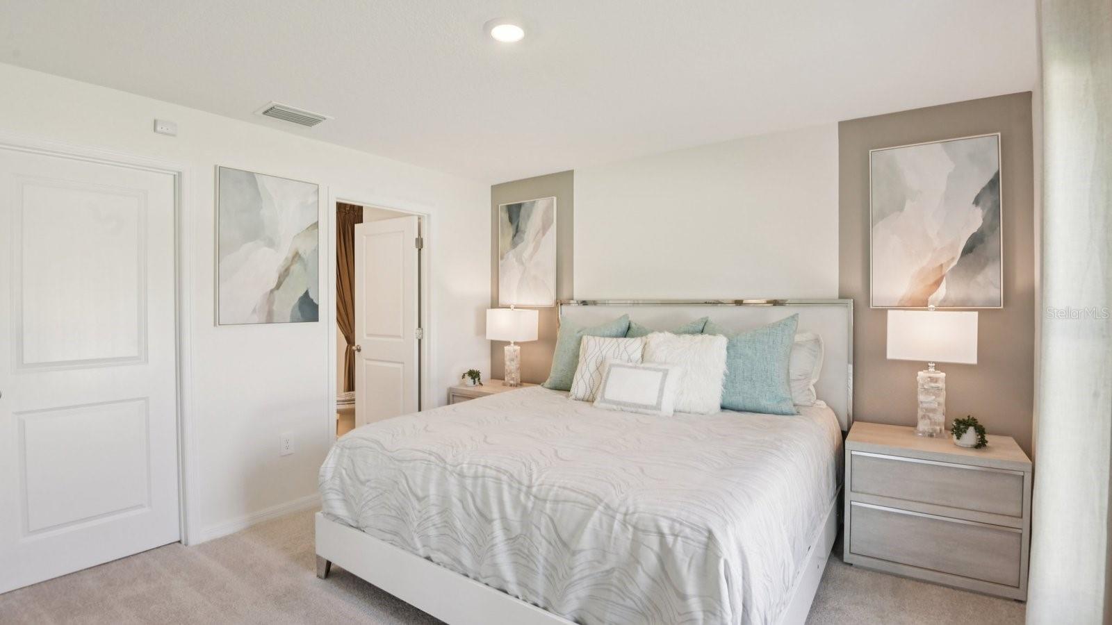 12043 ISLE ROYALE DR