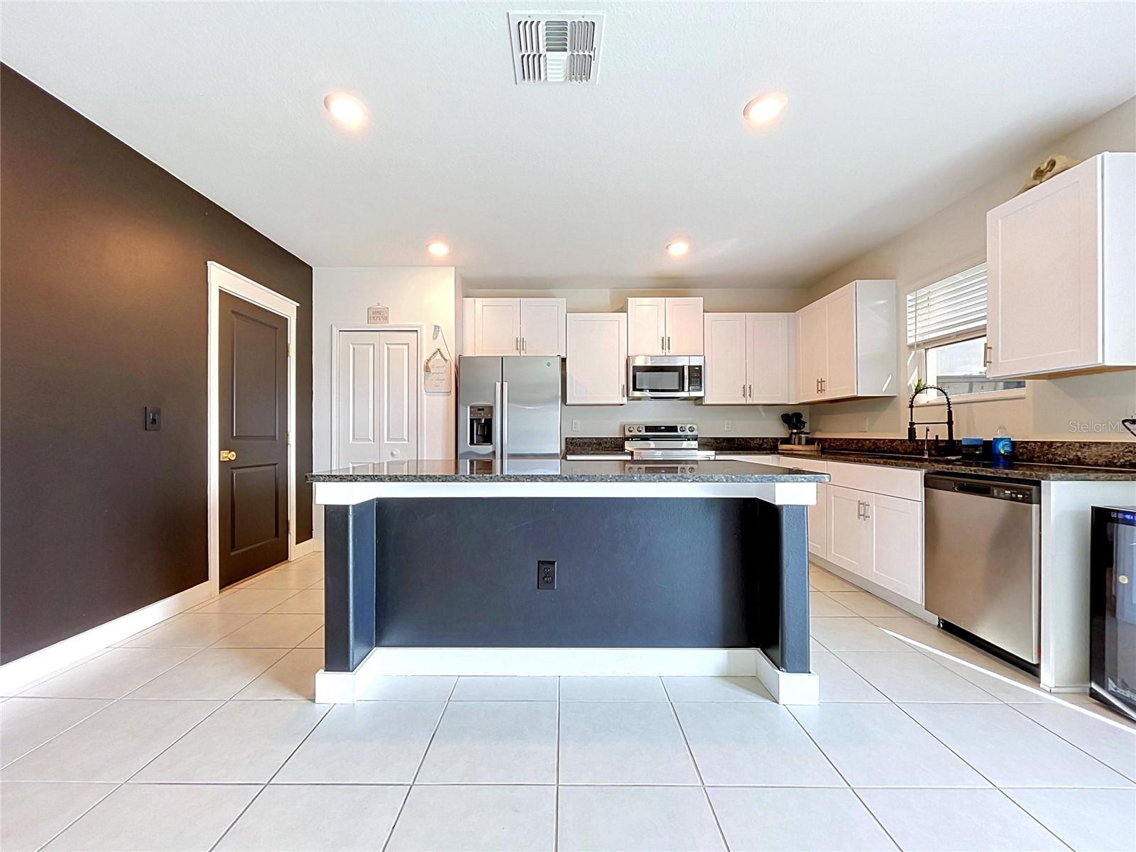 12626 BERGSTROM BAY DR
