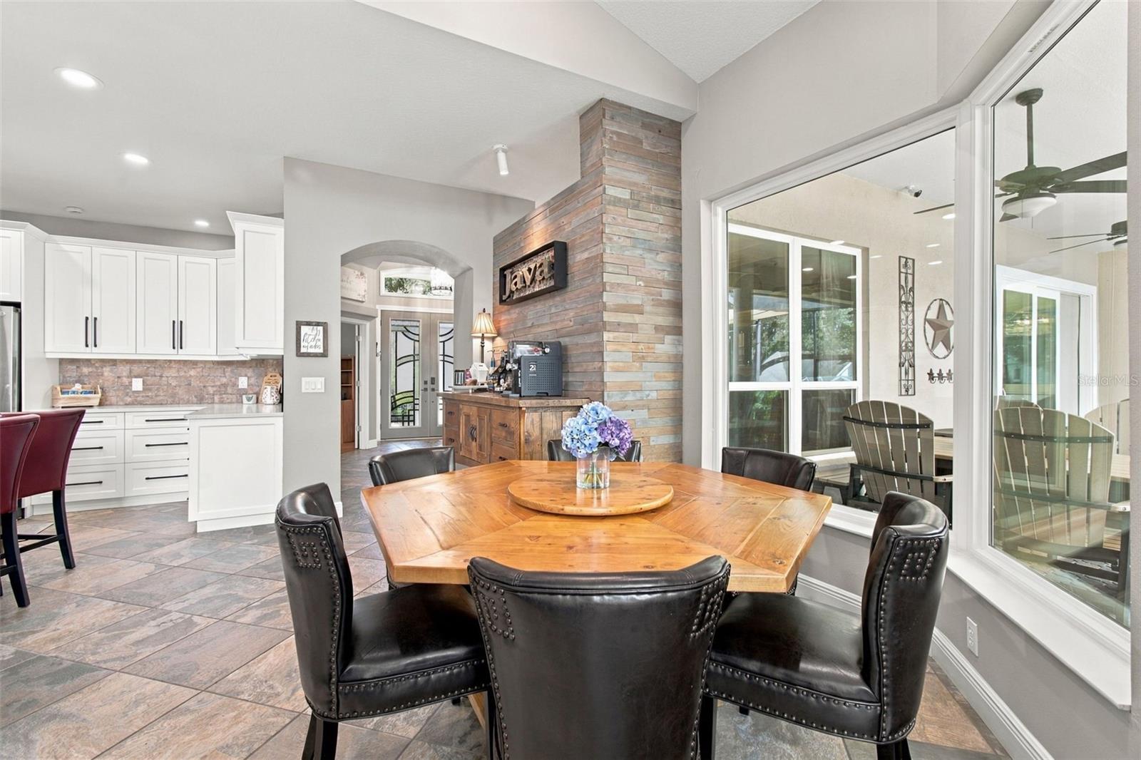 5105 SYLVAN OAKS DR