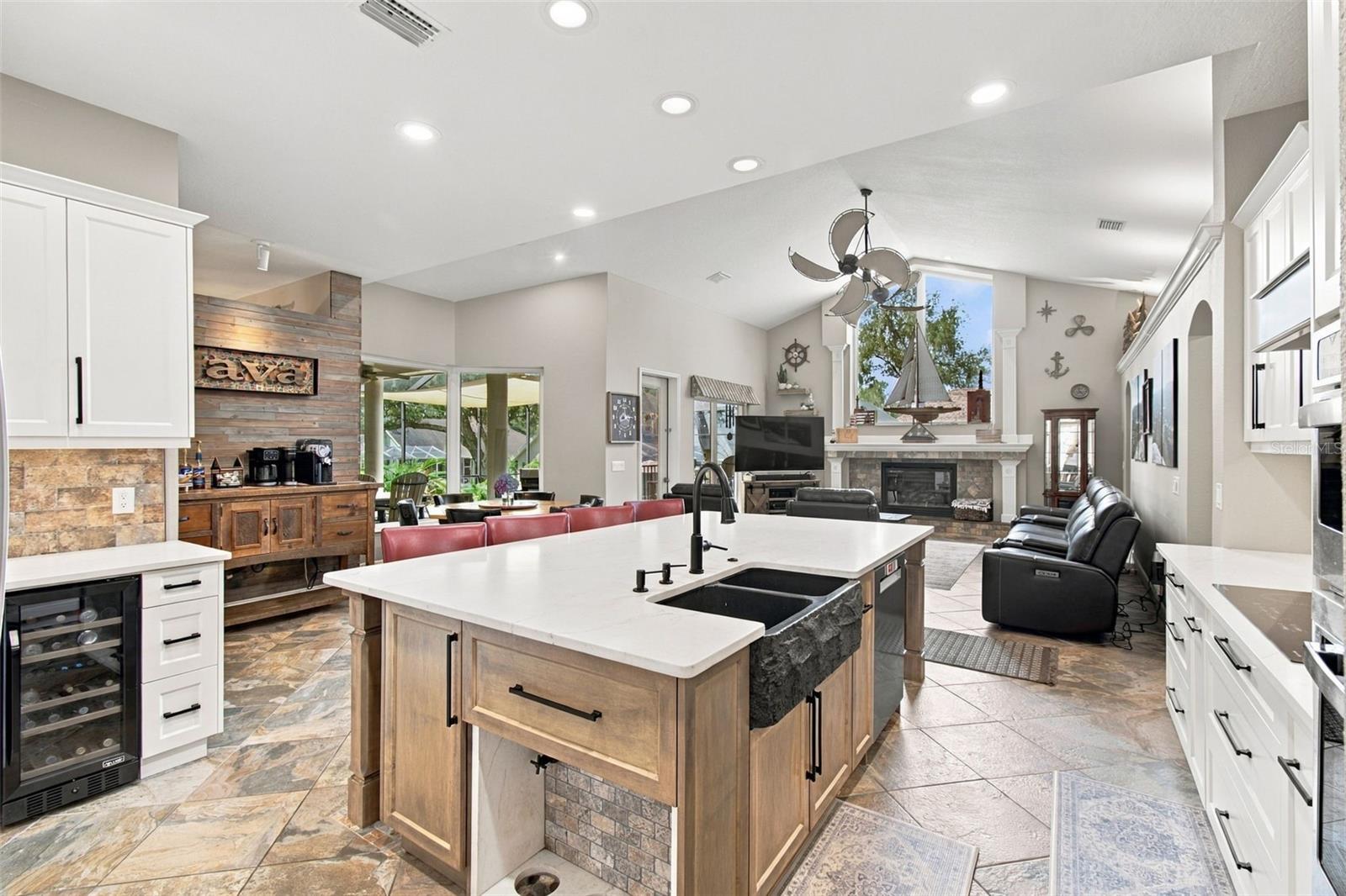 5105 SYLVAN OAKS DR