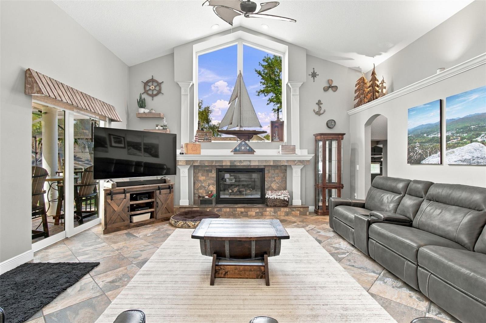 5105 SYLVAN OAKS DR