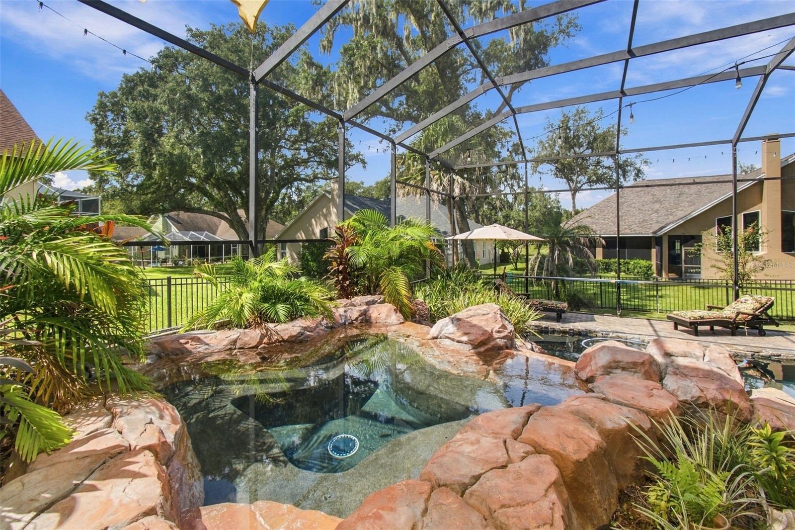 5105 SYLVAN OAKS DR