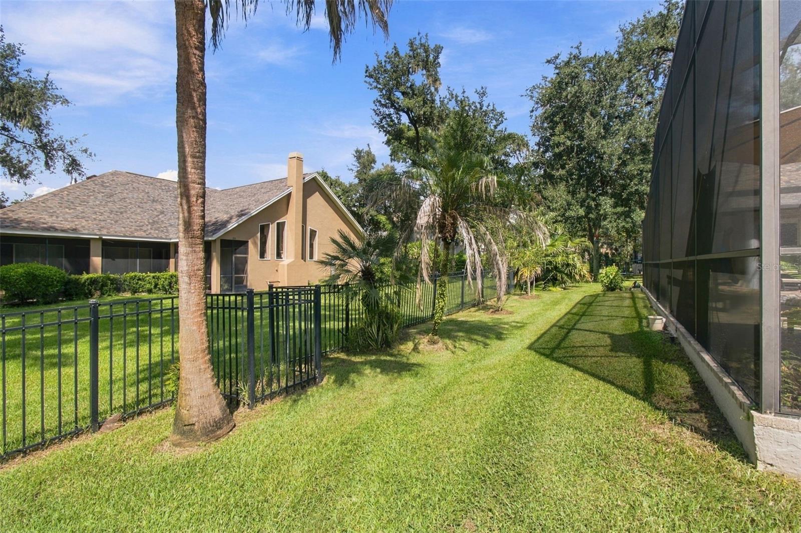 5105 SYLVAN OAKS DR