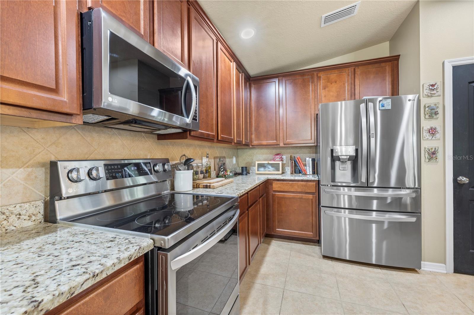 6631 BOULDER RUN LOOP