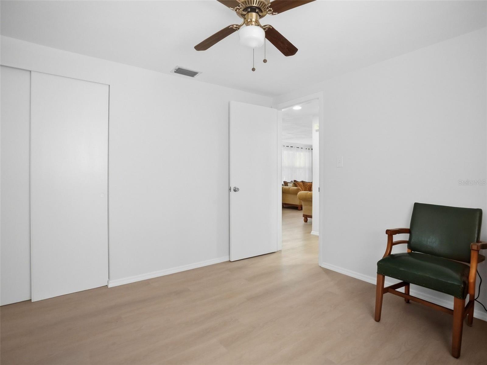 1031 CLASSIC DR