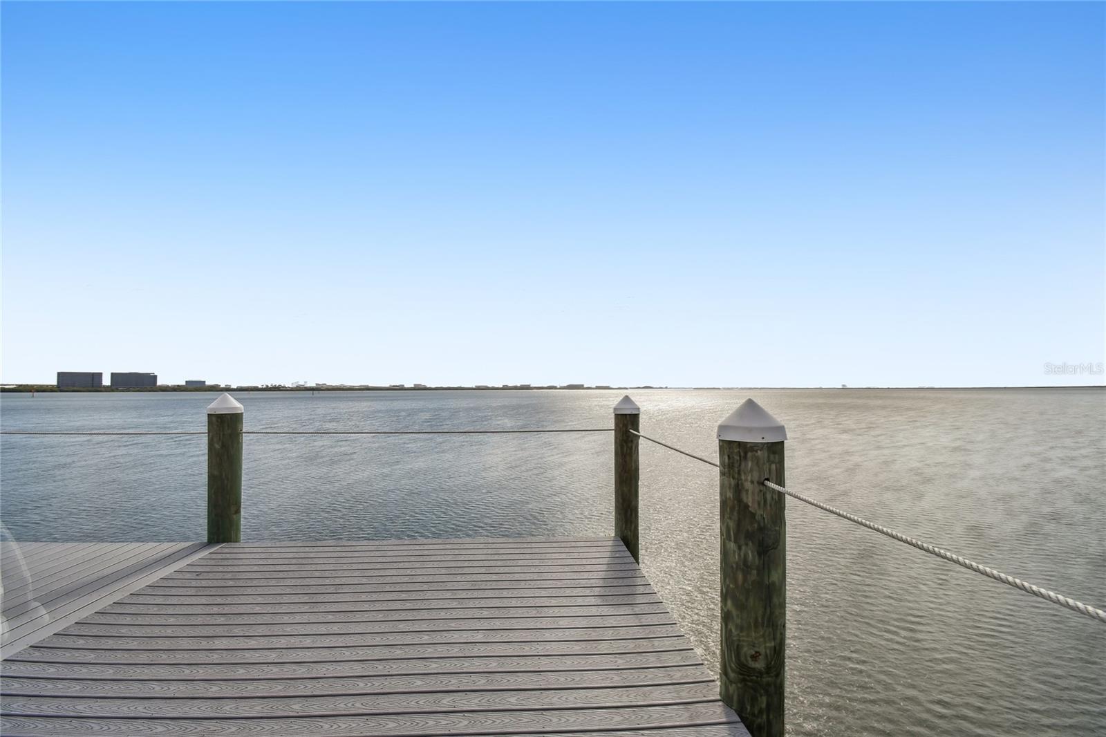 4304 BAY CLUB CIR #4304