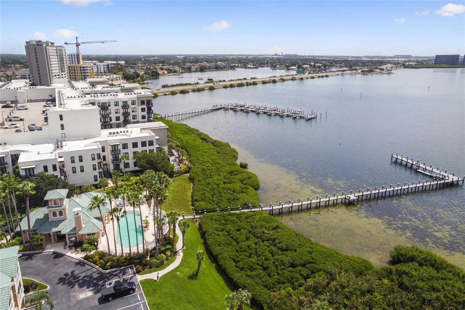 4304 BAY CLUB CIR #4304