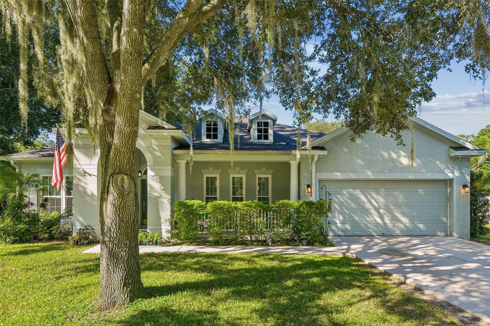 1535 Rolling Meadow Dr, Valrico