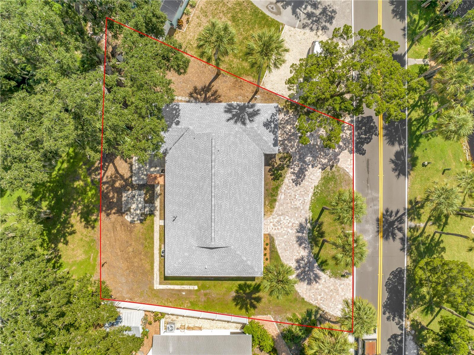 7204 GRAND BLVD