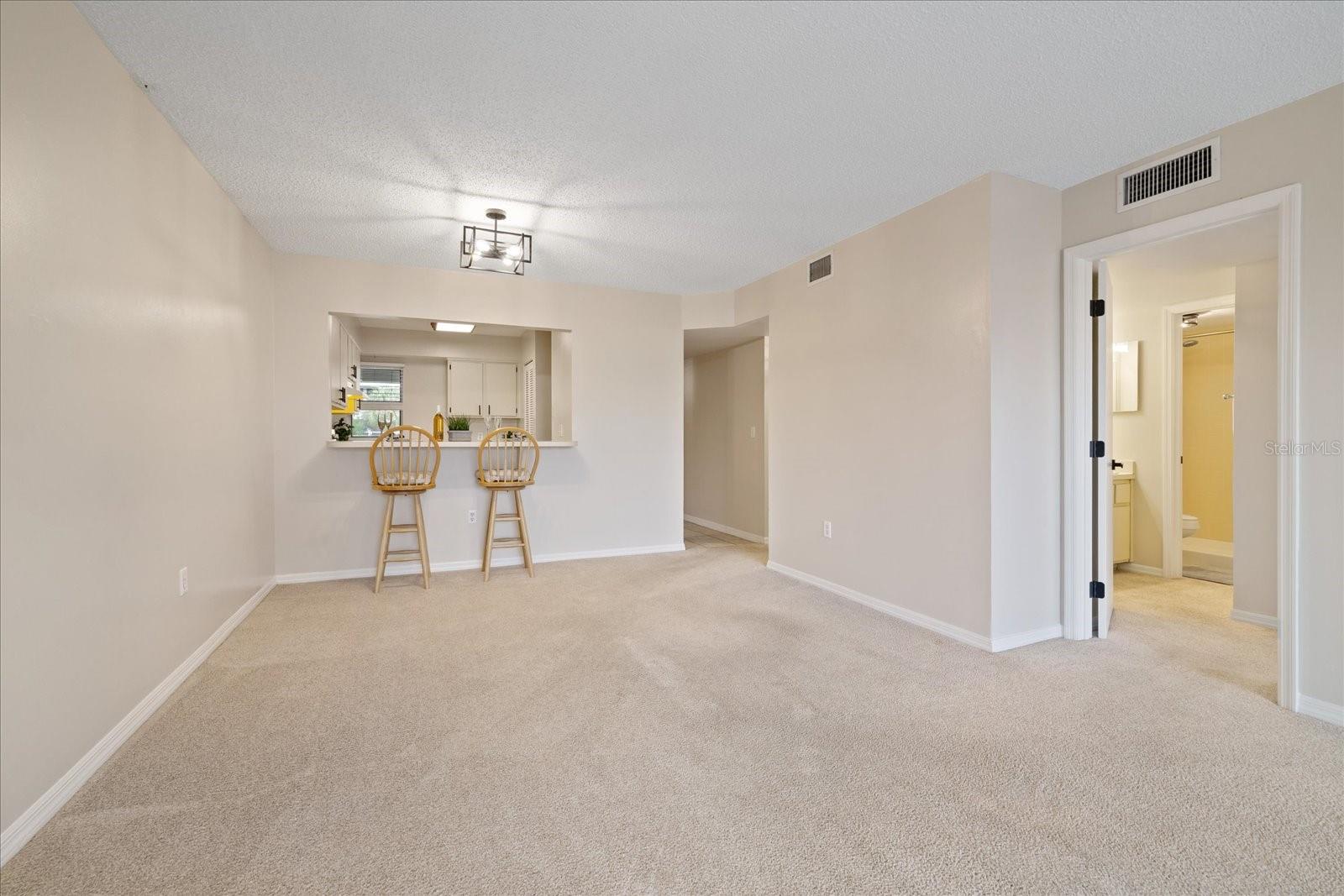 5537 SEA FOREST DR #104