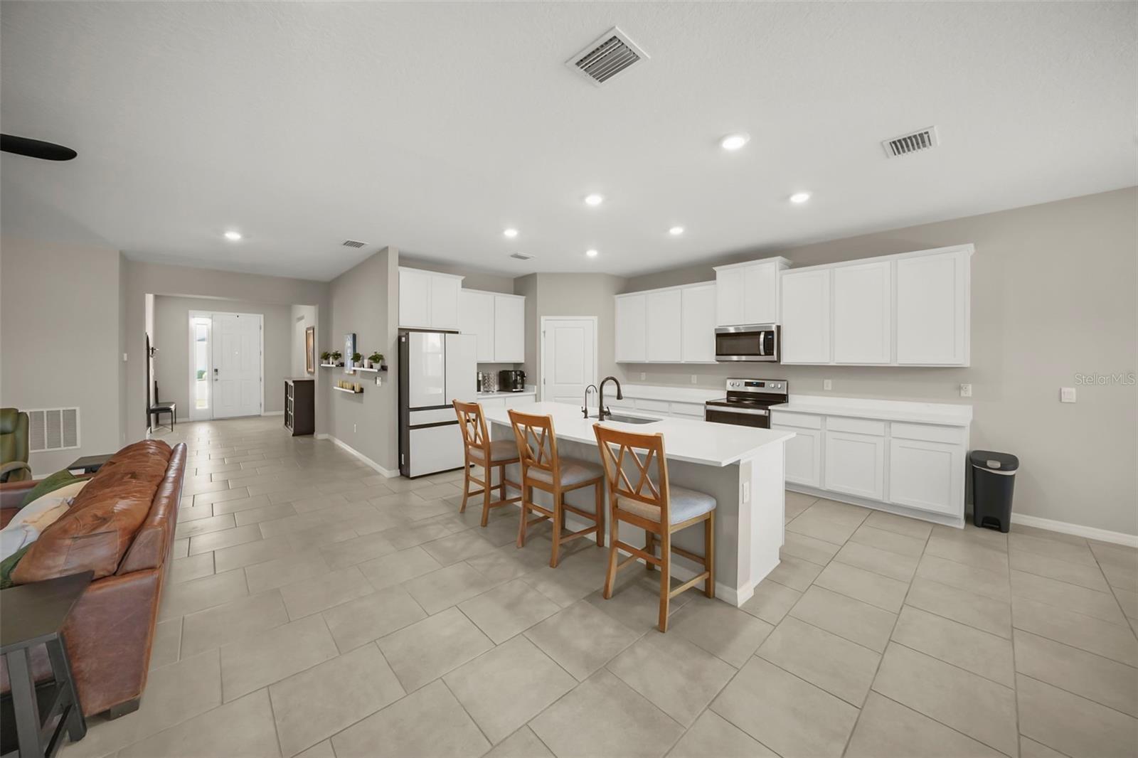 6016 WANDERING WILLOW DR