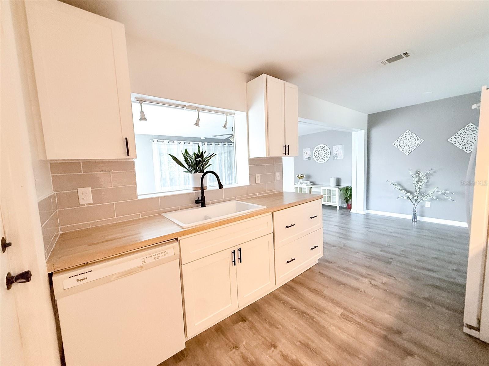 102 GLEN RIDGE AVE