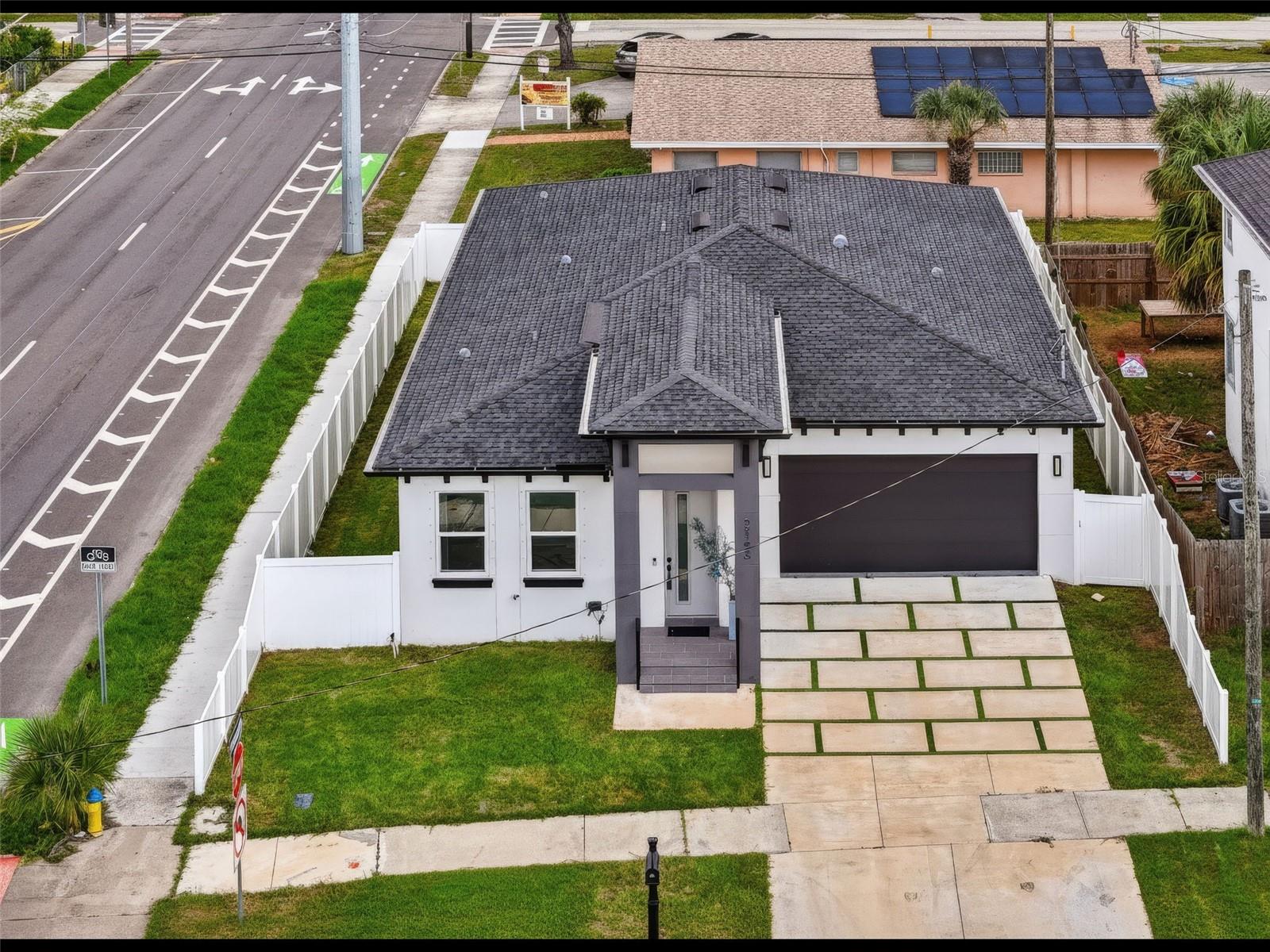 2143 W SAINT CONRAD ST