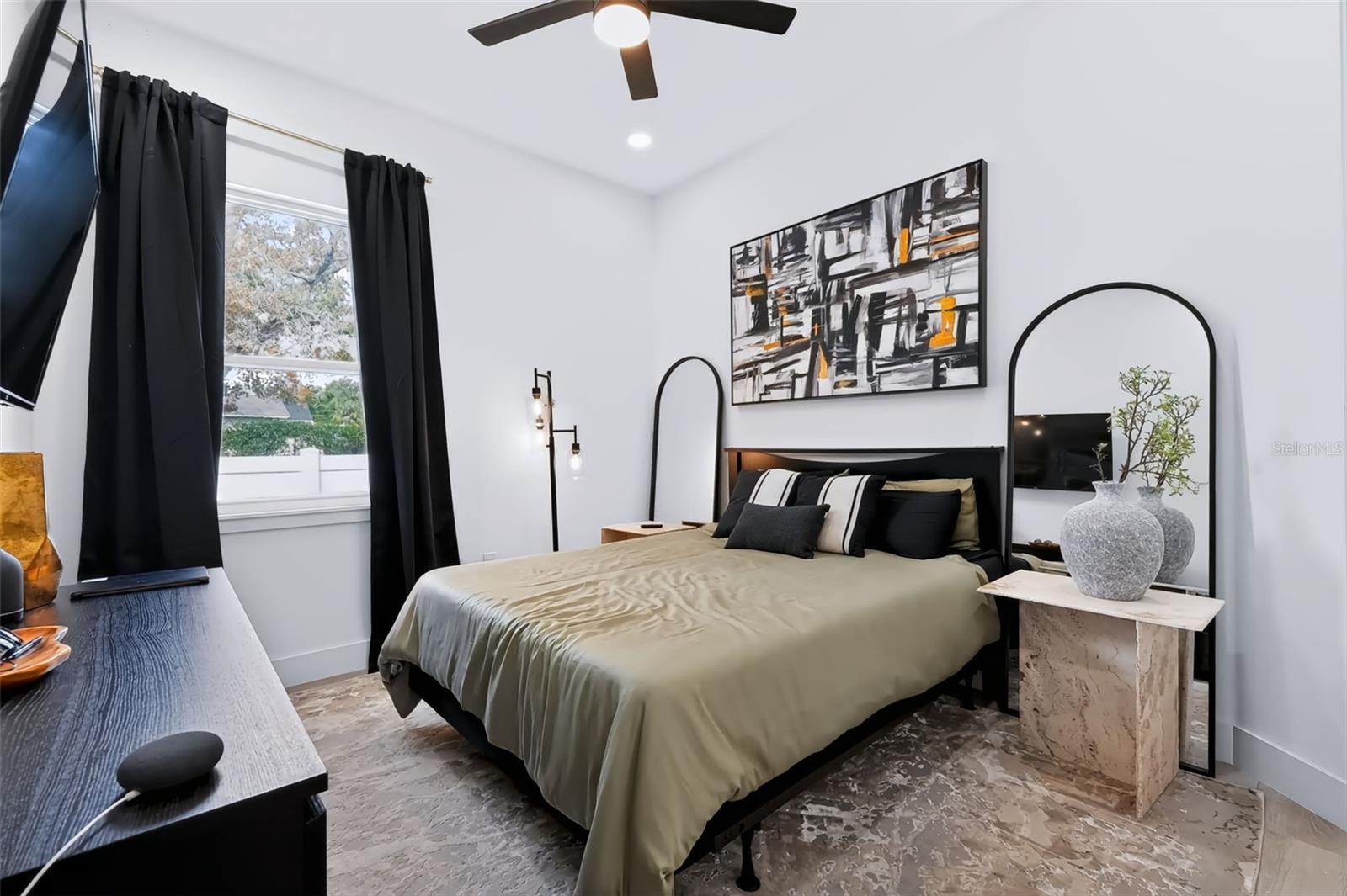 2143 W SAINT CONRAD ST