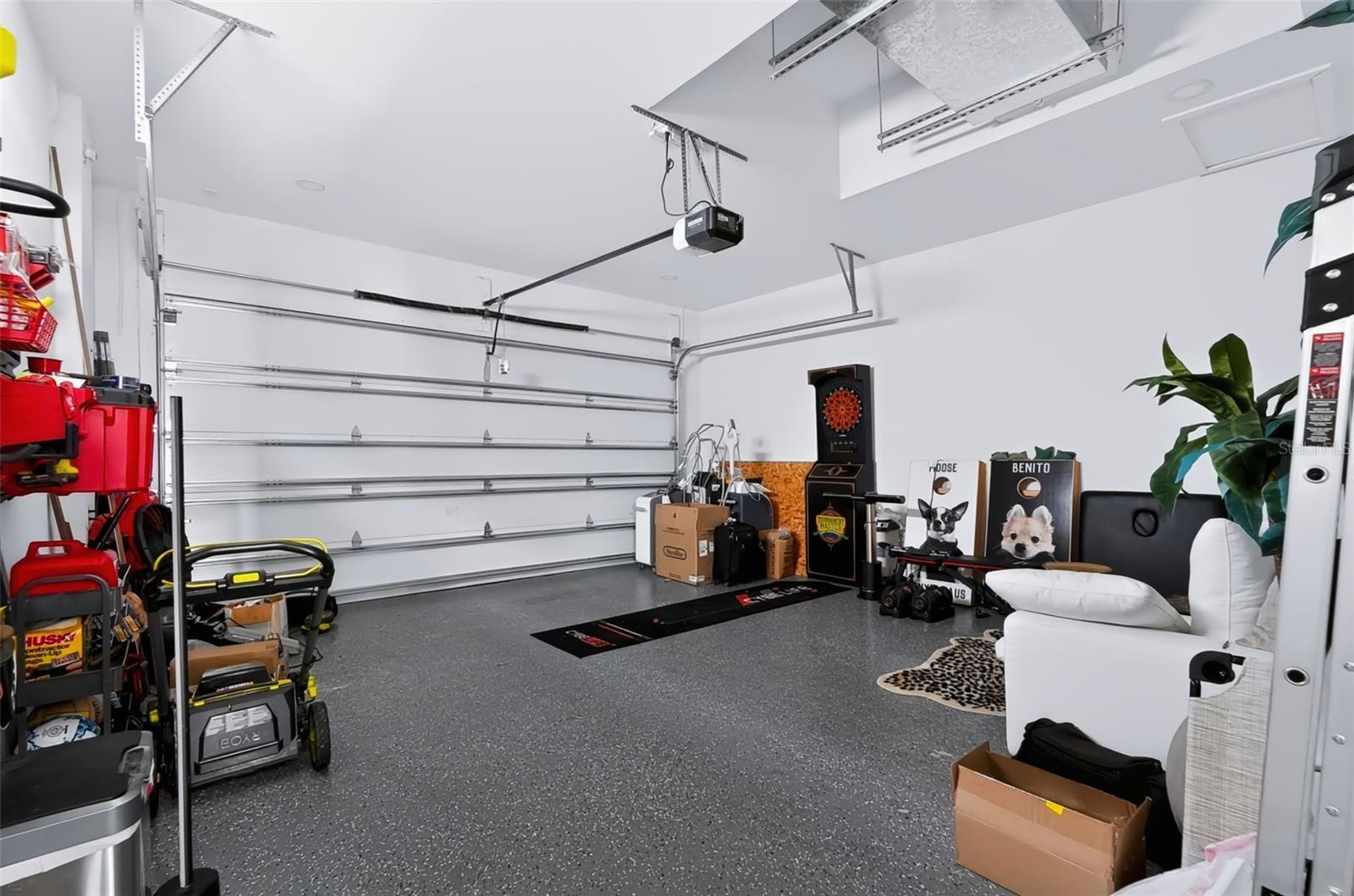 2143 W SAINT CONRAD ST