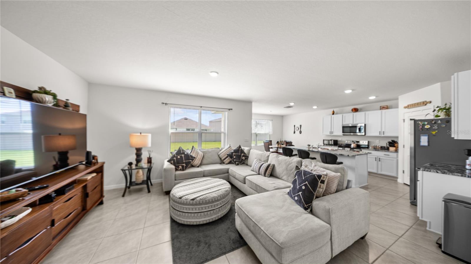 3411 GRASSY KNOLL CT