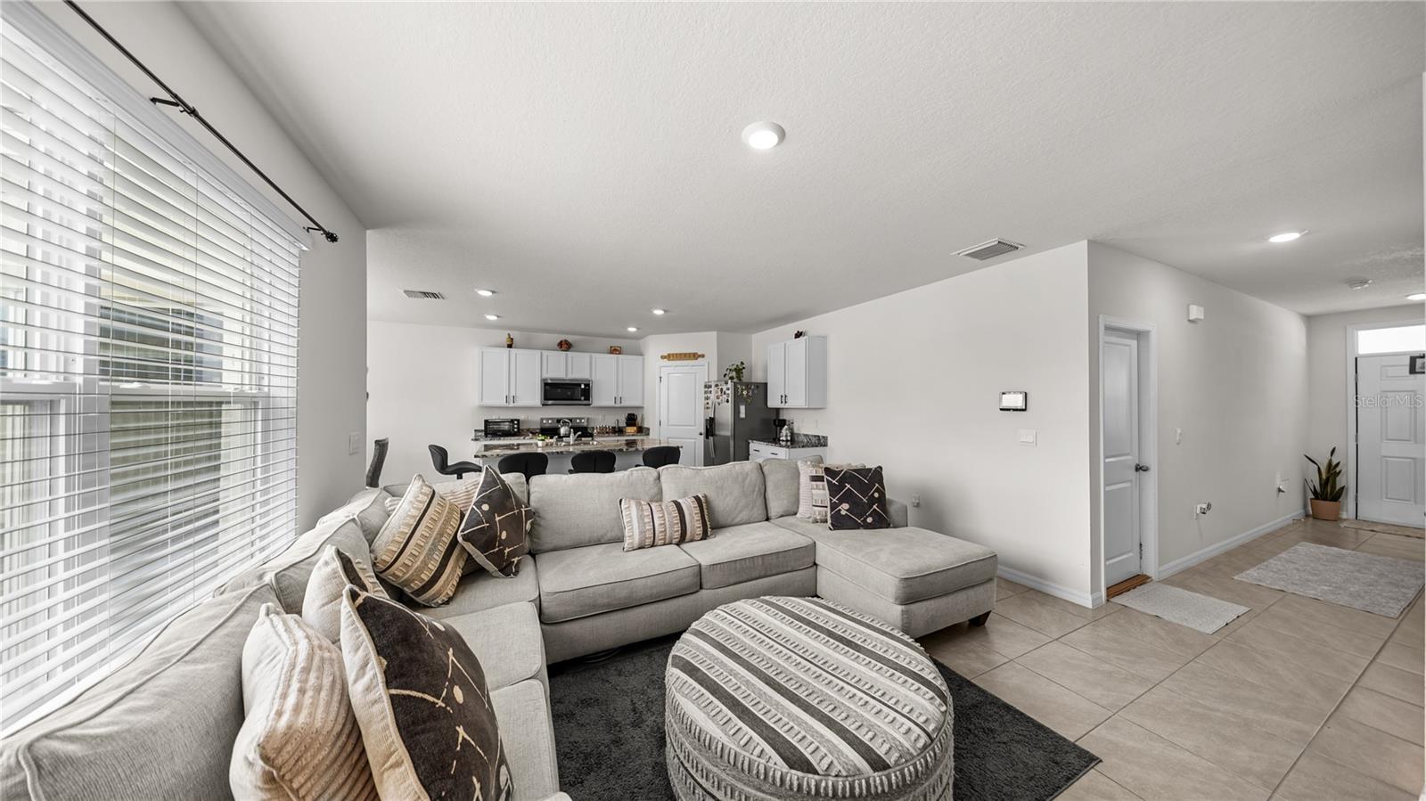 3411 GRASSY KNOLL CT