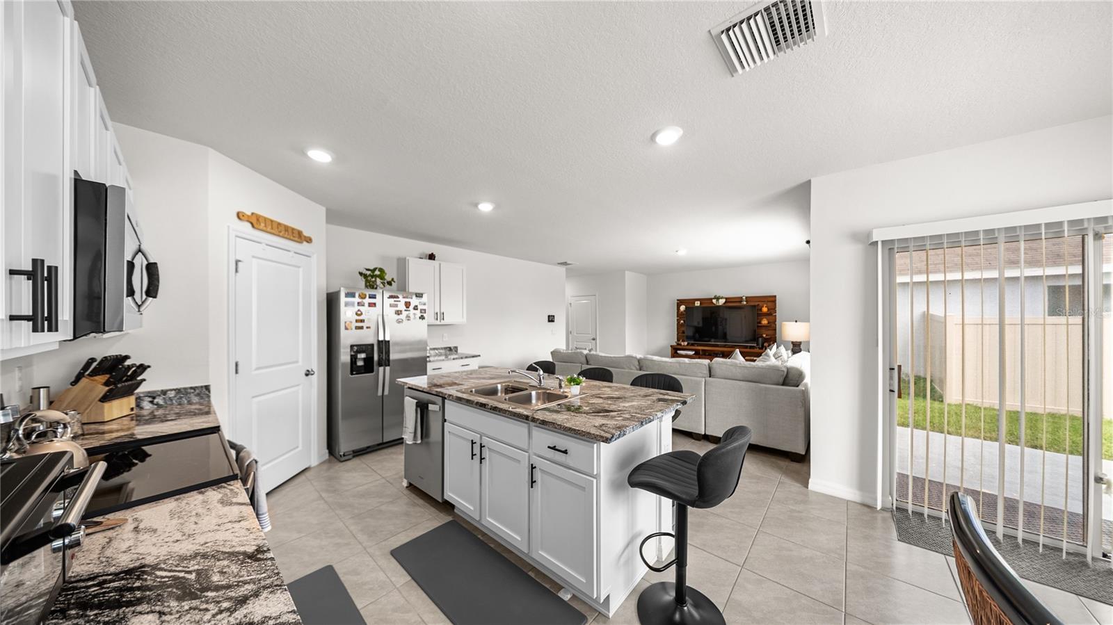 3411 GRASSY KNOLL CT