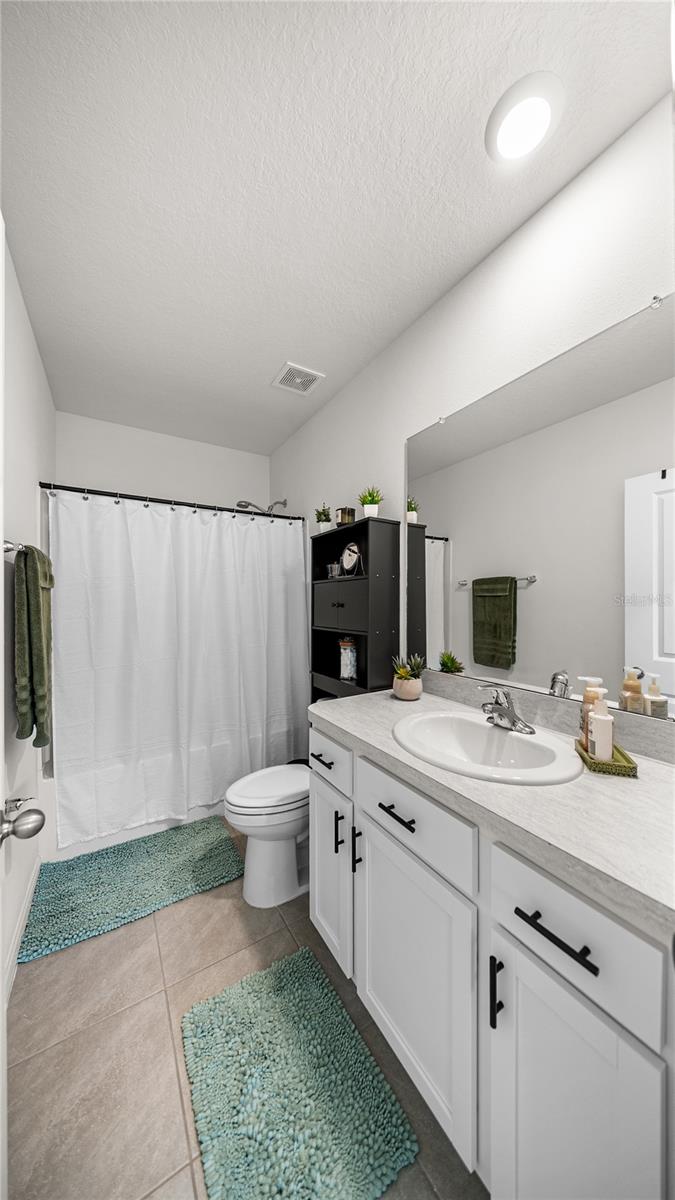 3411 GRASSY KNOLL CT