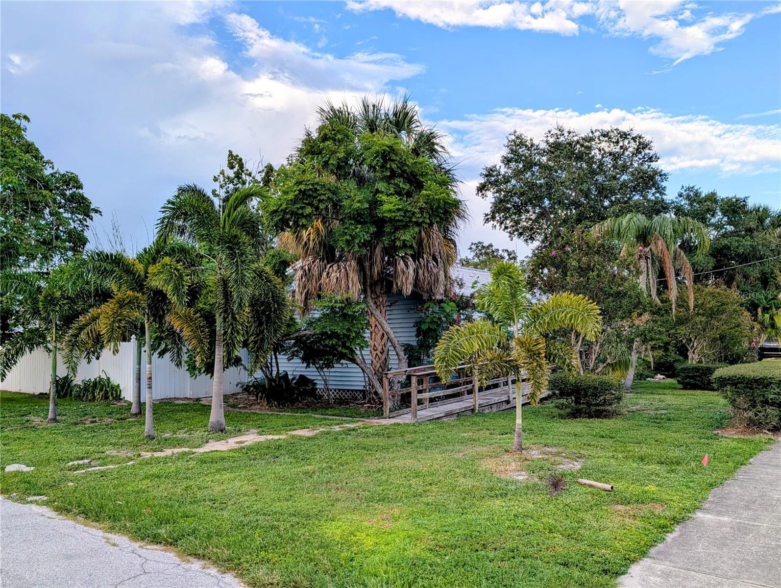 2915 W BALLAST POINT BLVD