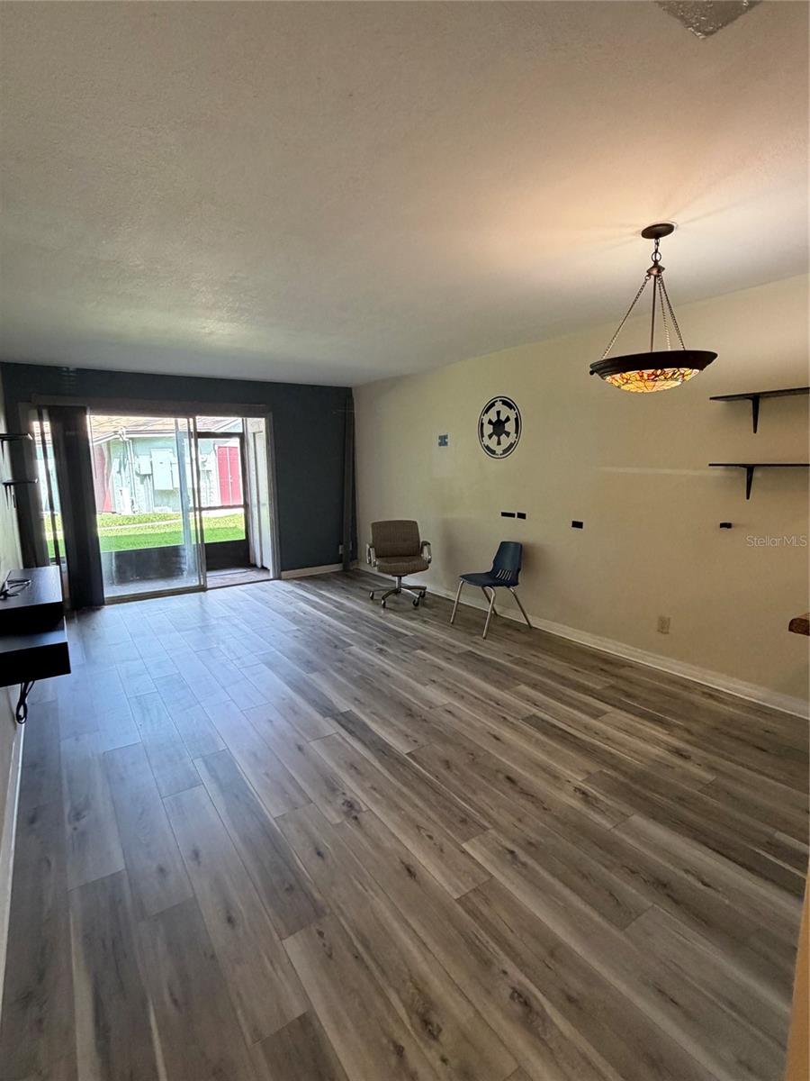 6308 NEWTOWN CIR #8A4