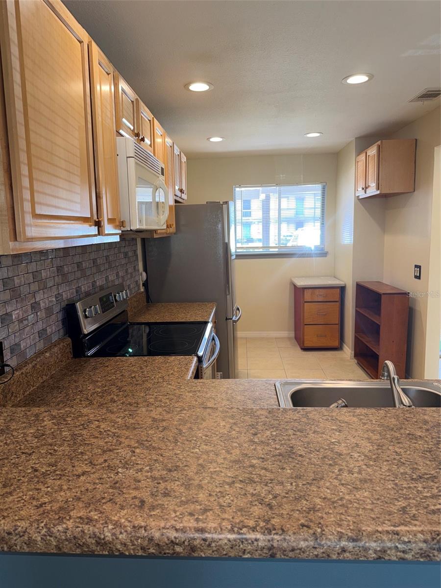 6308 NEWTOWN CIR #8A4
