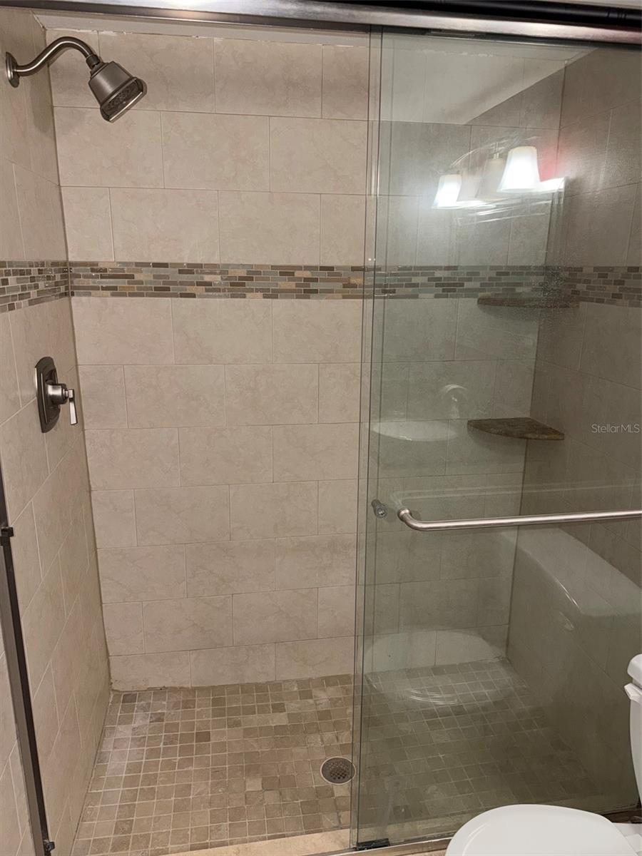 6308 NEWTOWN CIR #8A4