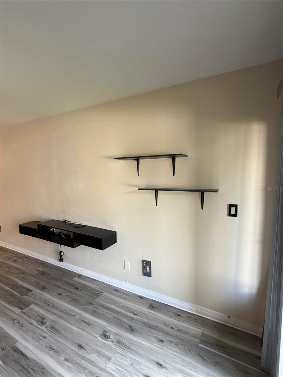 6308 NEWTOWN CIR #8A4