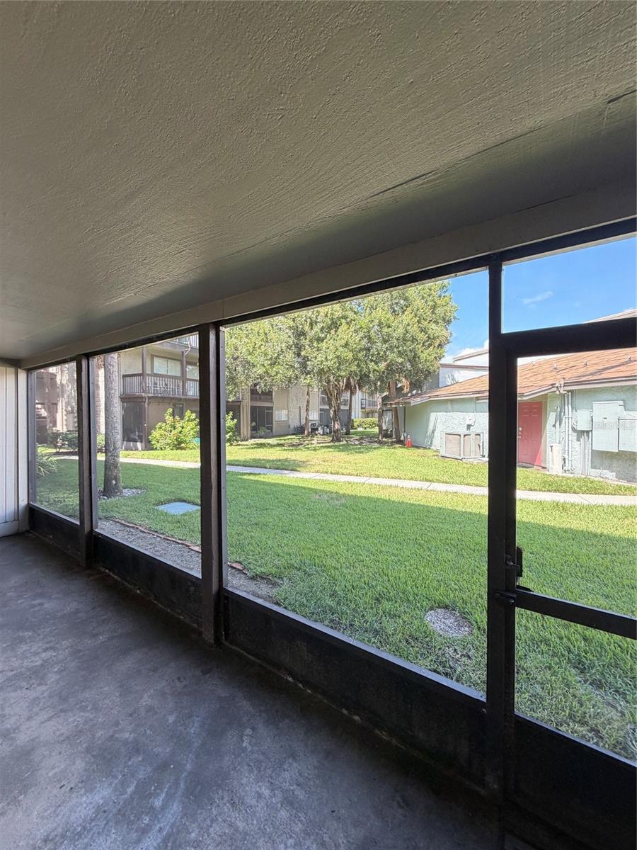 6308 NEWTOWN CIR #8A4