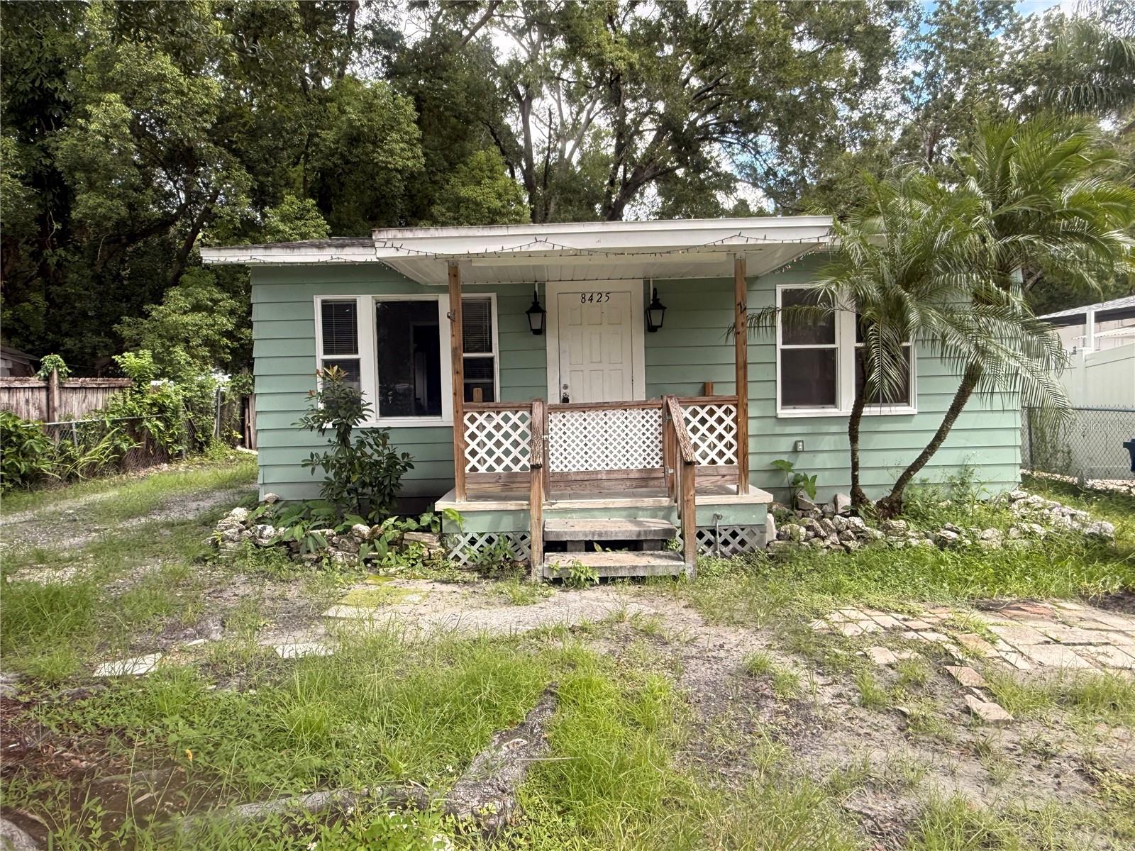 8425 N Jones Ave, Tampa