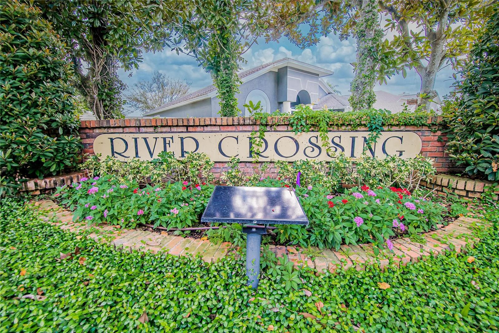 2010 RIVER PARK CT