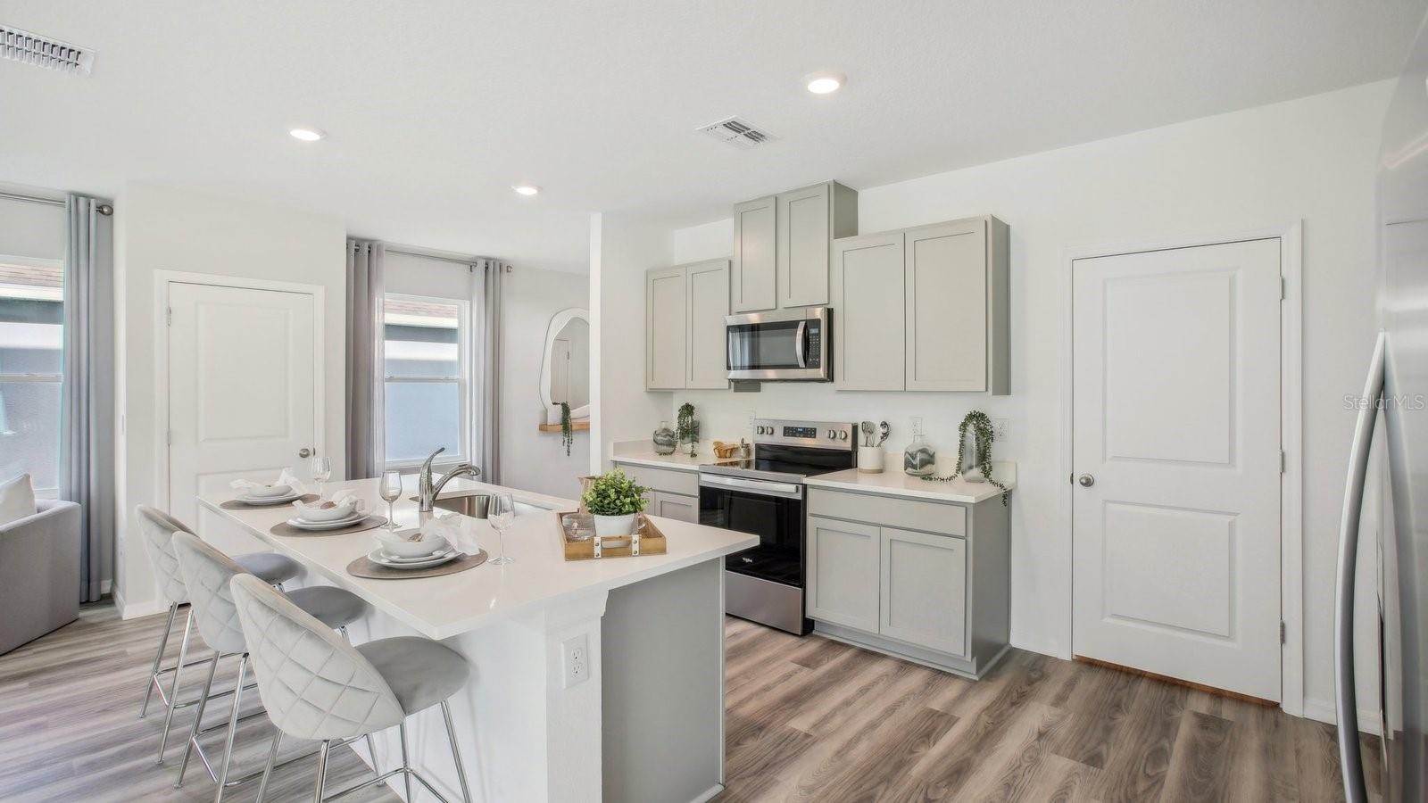 4605 HIDDEN FARM DR