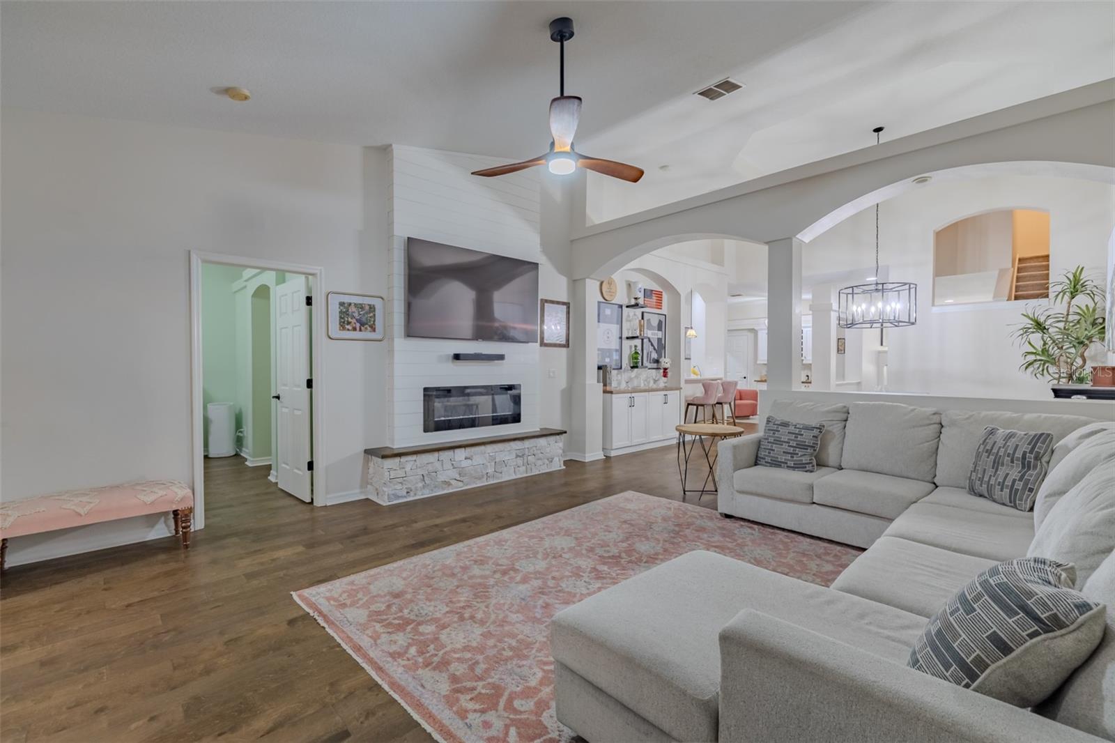 3516 GRAND MAGNOLIA PL