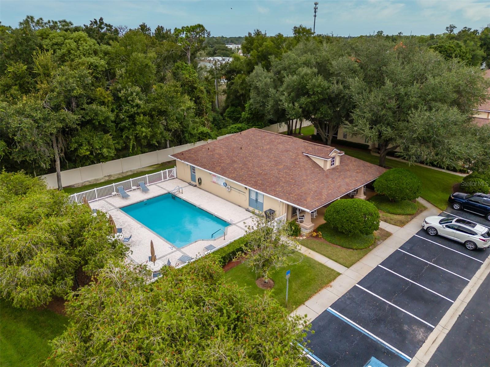 3516 GRAND MAGNOLIA PL