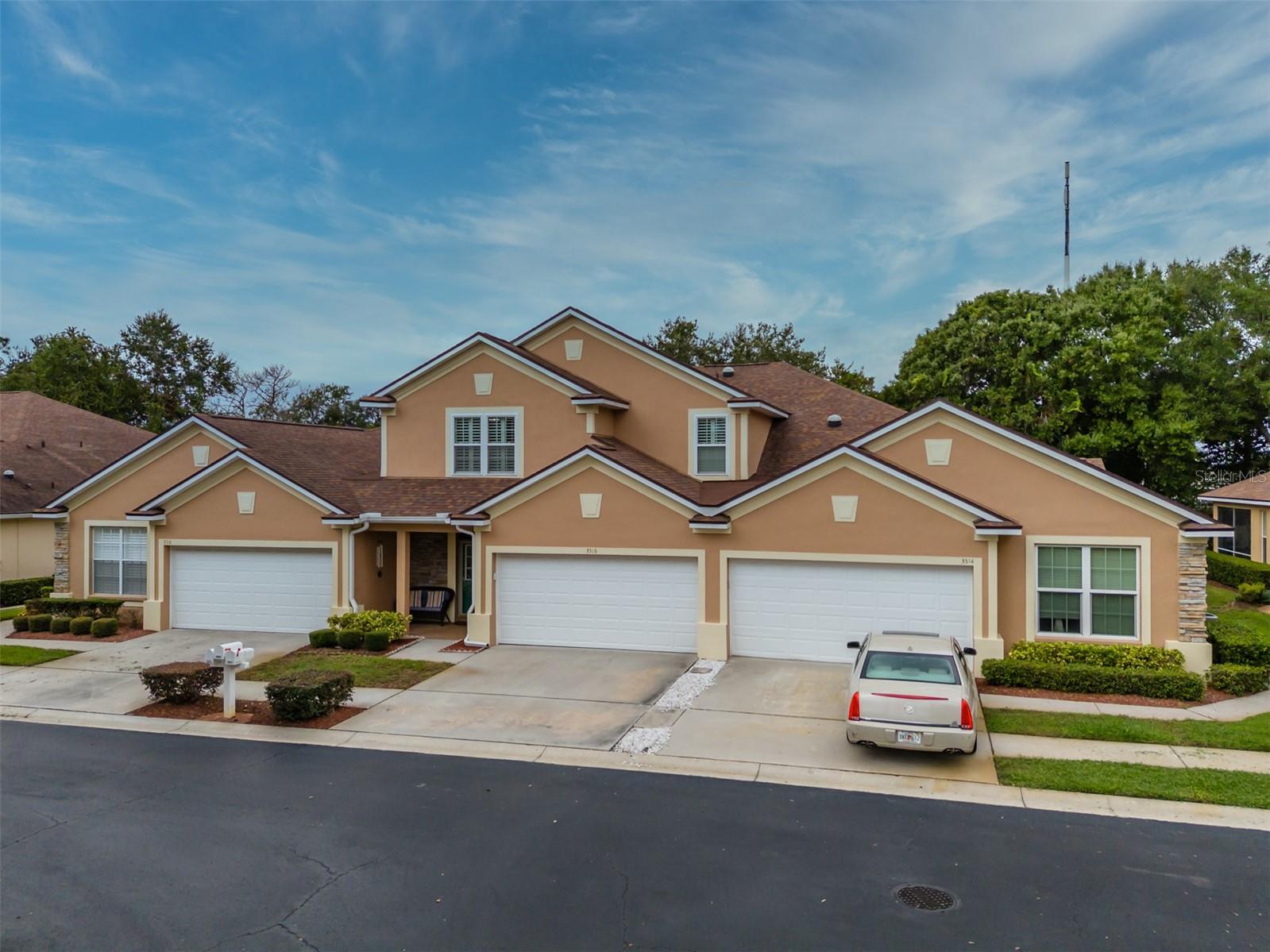 3516 GRAND MAGNOLIA PL