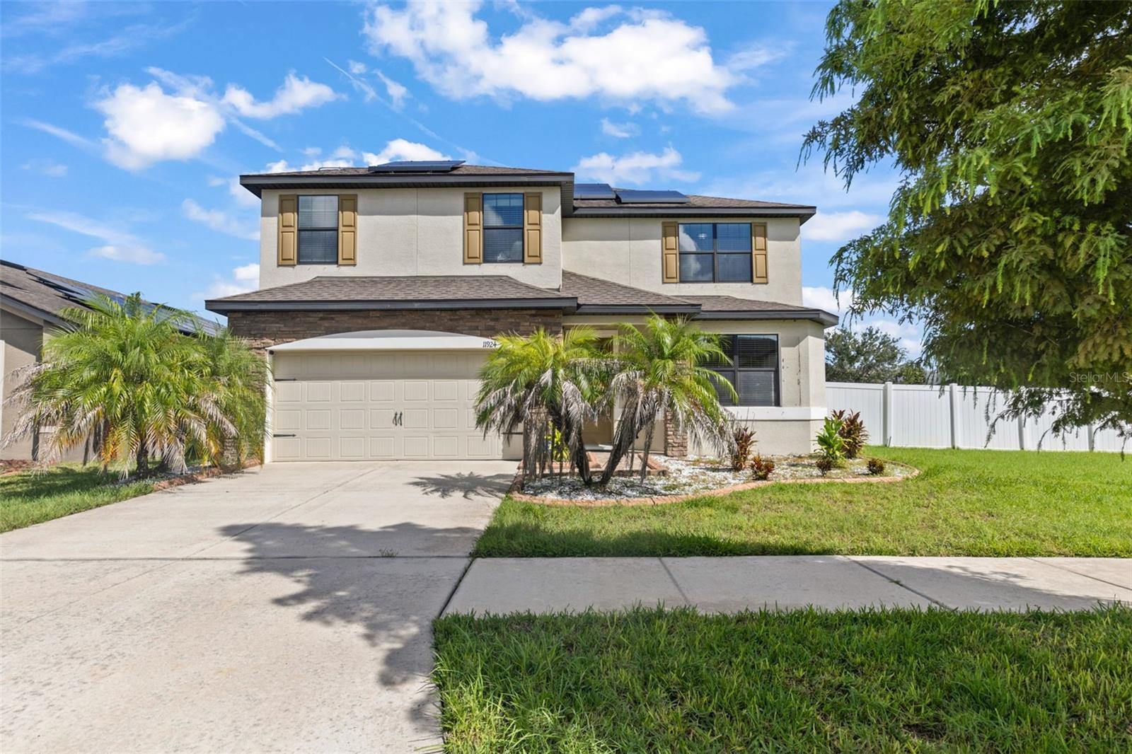 11924 Winterset Cove Dr, Riverview
