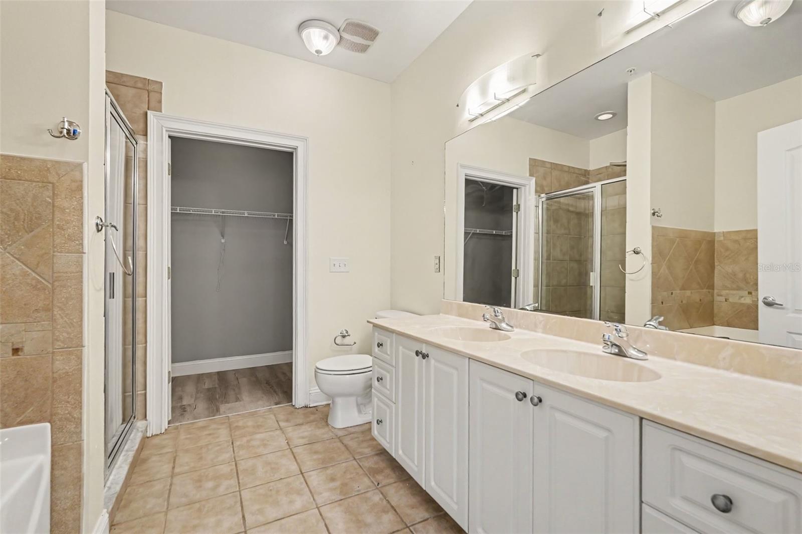 6301 SUNSET BAY CIR