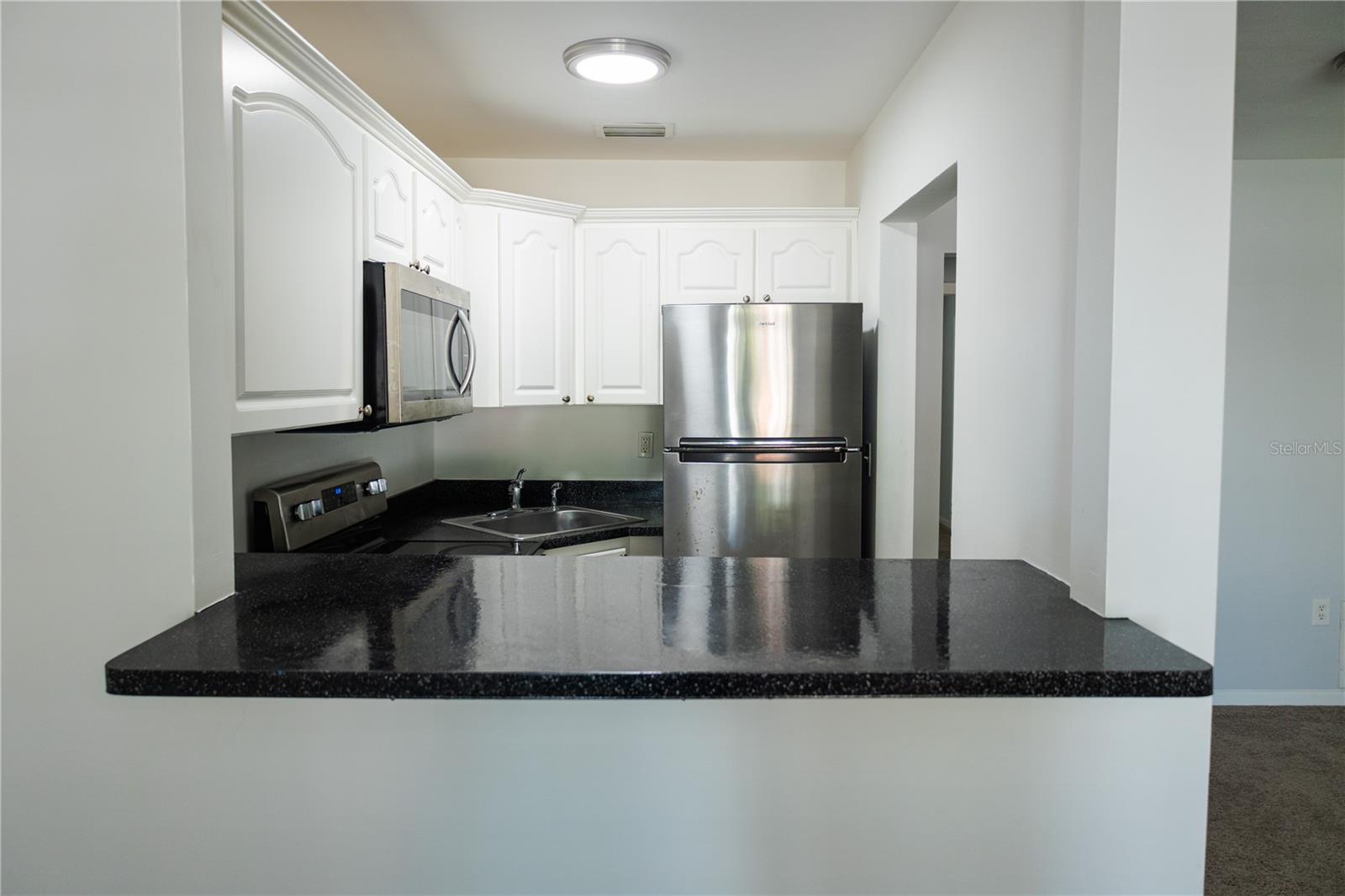 1257 DREW ST #14