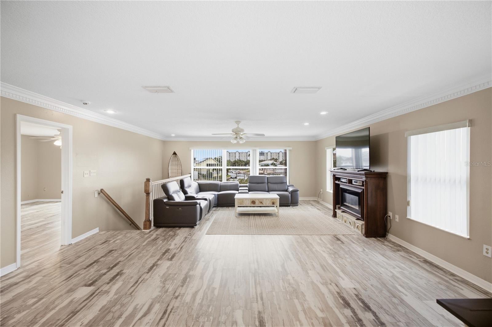 6244 SPOONBILL DR