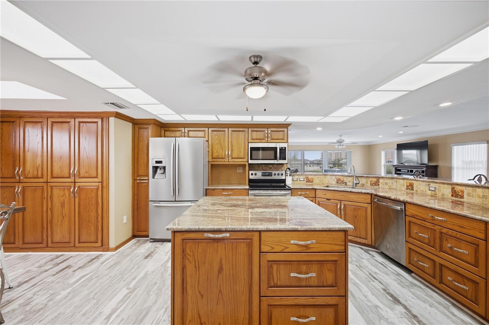 6244 SPOONBILL DR