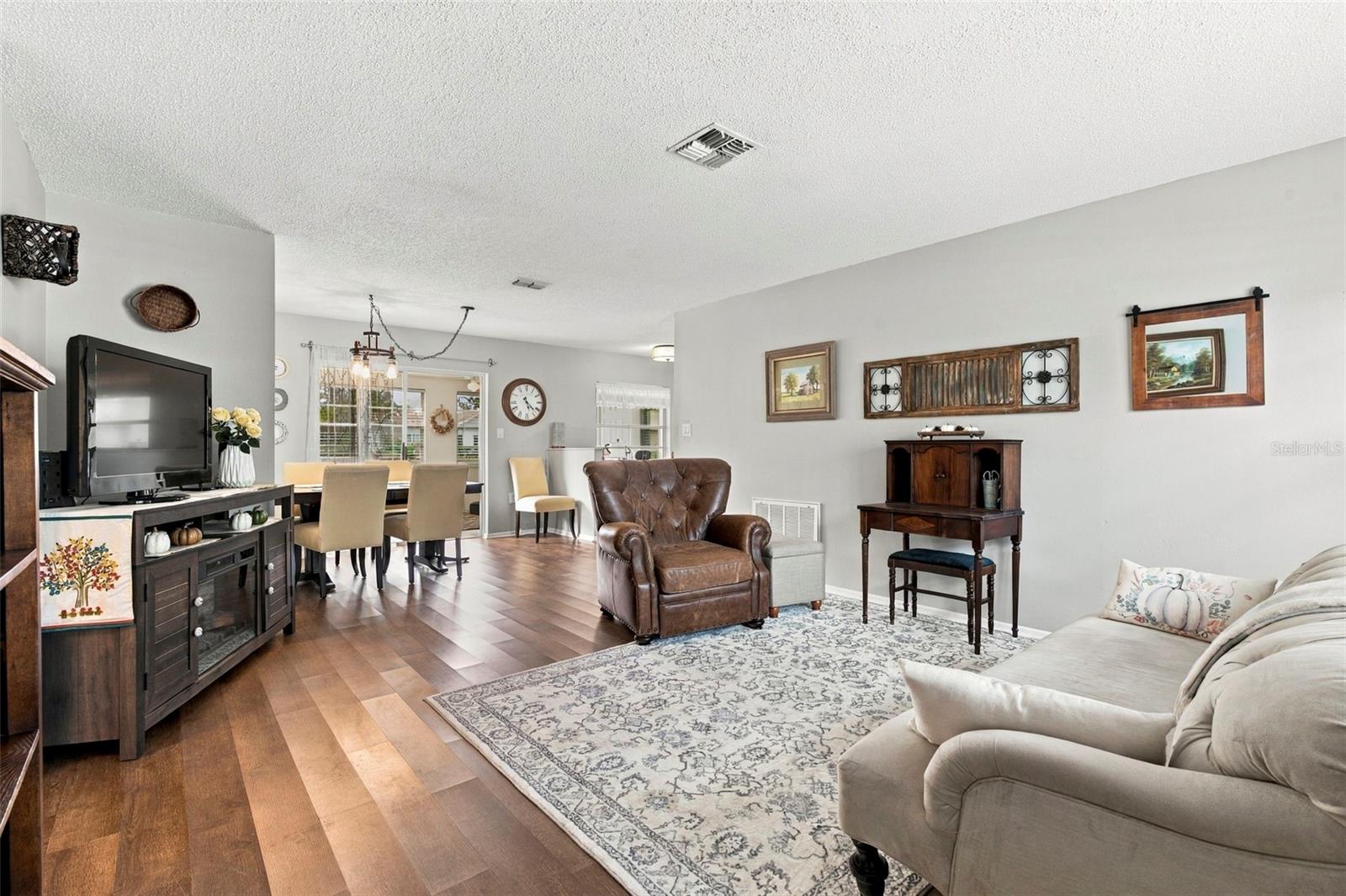 4620 TIBURON DR